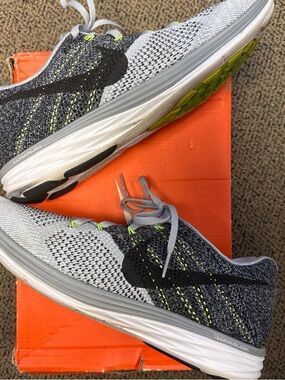 Nike Flyknit Lunar3 Wolf Grey  Running Shoes with Neon Yellow Accents